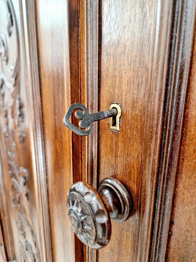 Ancien ensemble de chambre à coucher italien Reniassance en noyer