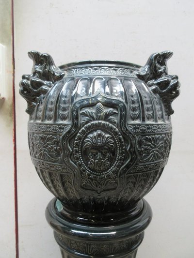 Complete 1900, Ceramic Column and its Cachepot,