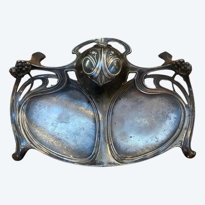 Art Nouveau pewter inkwell, circa 1900, with its glass inkwell