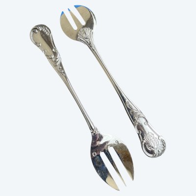 12 oyster forks.