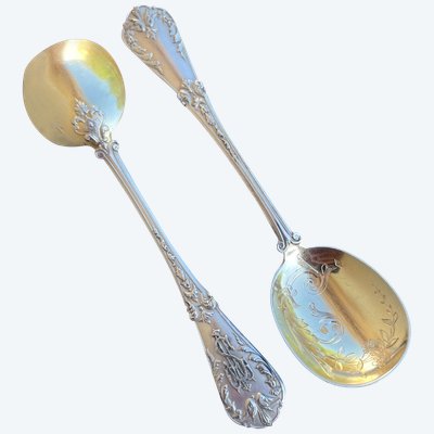 6 cuillères à glace.