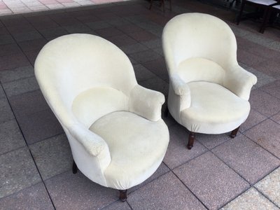 A pair of very comfortable bergères or chauffeuses.