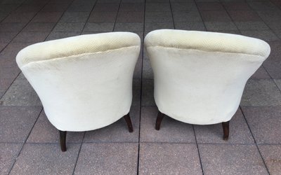 A pair of very comfortable bergères or chauffeuses.