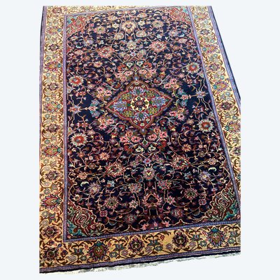 Tappeto persiano antico molto grande Kashan Isfahan annodato a mano in lana con lussureggianti arabeschi floreali