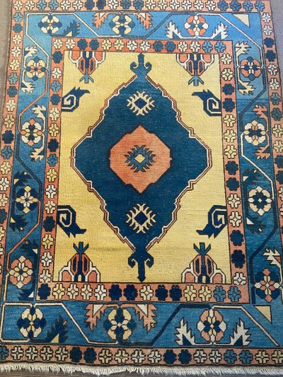 Large Kazak Caucasian rug with traditional geometric pattern Kazakhstan