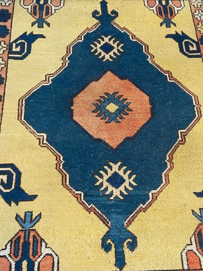 Large Kazak Caucasian rug with traditional geometric pattern Kazakhstan