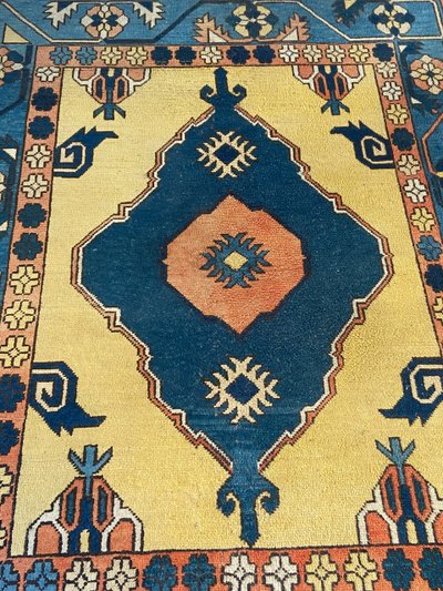 Large Kazak Caucasian rug with traditional geometric pattern Kazakhstan
