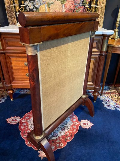 Fire screen mahogany ornaments bronze tapestry Empire crown