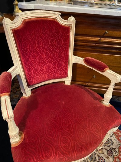 Poltrona cabriolet in velluto rosso di epoca Luigi XVI