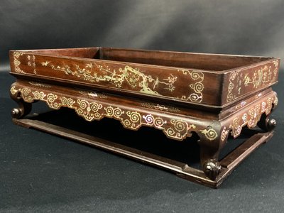 Scholar's table in exotic wood with inlaid mother-of-pearl decoration Indochina late 19th century