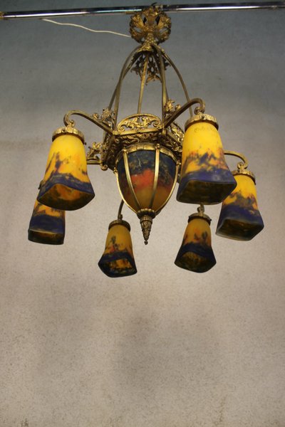 Bronze and pâte de verre chandelier signed Muller frères in Lunéville Art Deco period 7 lights