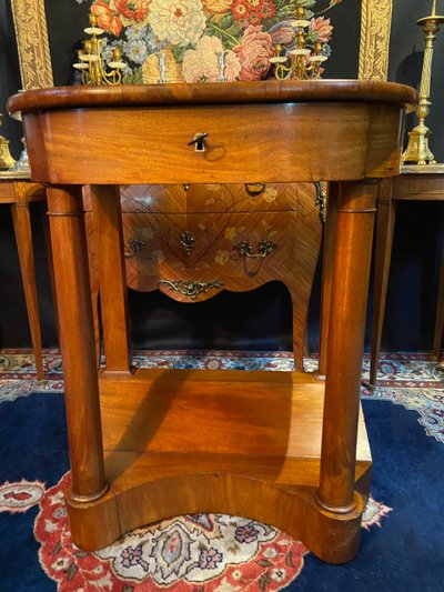 Solid walnut console desk and writing table with sofa back, XIXth Empire period