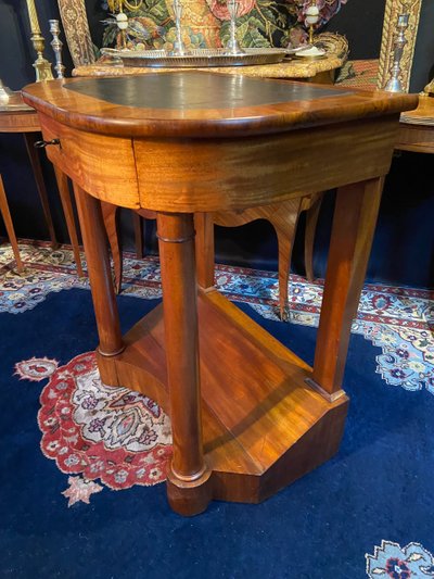 Solid walnut console desk and writing table with sofa back, XIXth Empire period