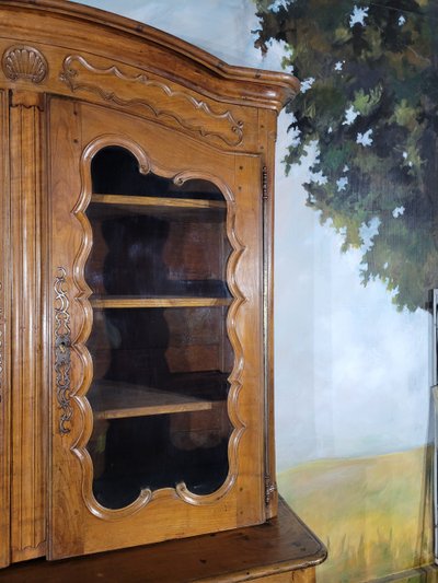 Two-part buffet in cherry wood, Louis XV period