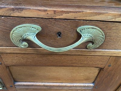 Léon Jallot (1874–1967) Sideboard aus Eiche im Jugendstil