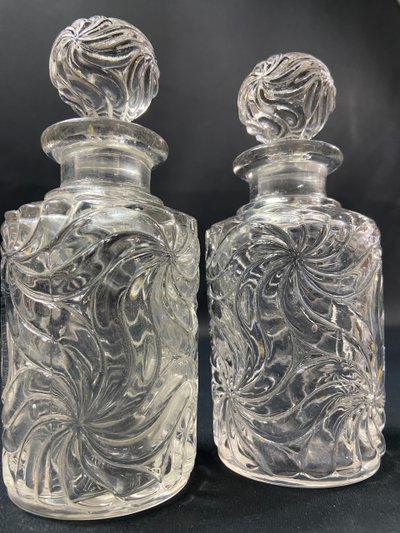 Paire flacons à parfum début XXe cristal SAINT LOUIS modèle Fleurs de violettes