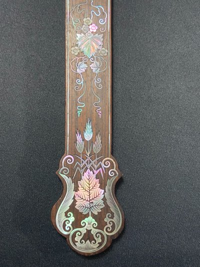 Mahogany apostolic cross inlaid with mother-of-pearl Macao Tonkin Indochina 19th century China
