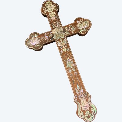 Mahogany apostolic cross inlaid with mother-of-pearl Macao Tonkin Indochina 19th century China