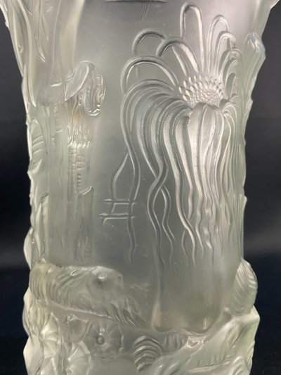 Large Josef Inwald Barolac 1936 Art Deco frosted glass vase, marine life decor