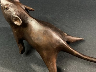 Soggetto in bronzo con grande topo o ratto in bronzo fine XIX secolo Giappone Meiji