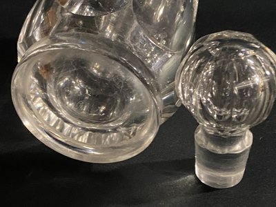 Large crystal perfume bottle signed Baccarat, Malmaison model