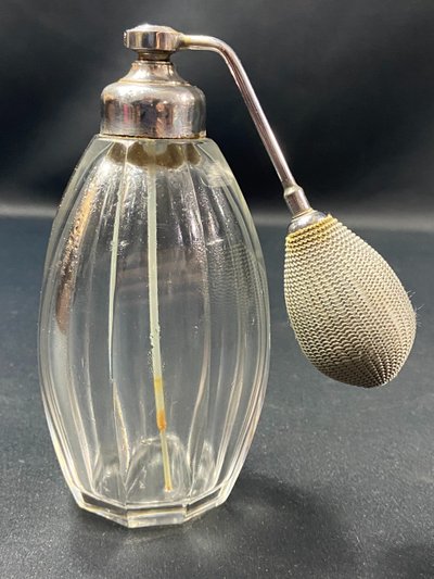 Large Baccarat crystal perfume spray bottle 1920-1930