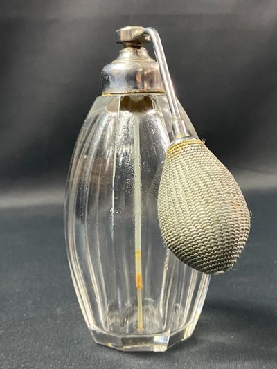 Large Baccarat crystal perfume spray bottle 1920-1930