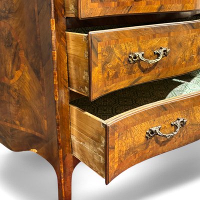 Importante commode marquetée Louis XV