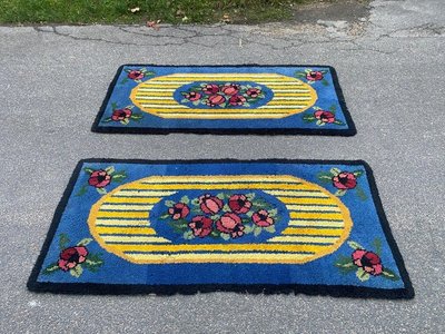 Paire De Tapis Art Deco En Laine, Circa 1930