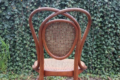Pair De Chaises en Bois Courbé De Kohn Modèle 33