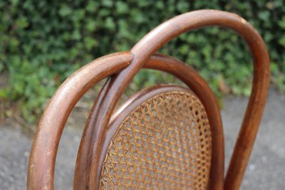 Pair De Chaises en Bois Courbé De Kohn Modèle 33