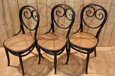 Set Of 6 Thonet Chairs N°2 Napoléon III