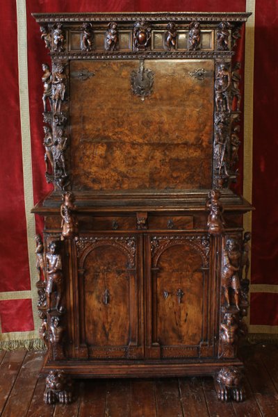 Genoese Cabinet Called Stipo From The Renaissance Period In Walnut - 16th Century
