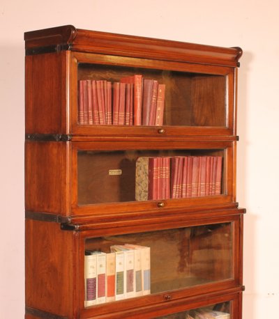 Globe Wernicke Mahogany Bookcase Of 5 Elements