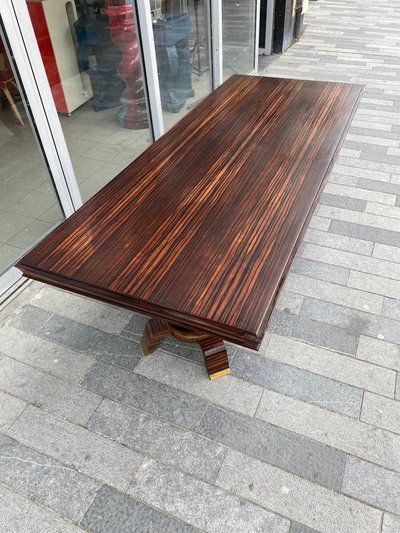 Baptistin Spade (1891-1969) elegant large Art Deco table in Macassar, parchment and bronze.