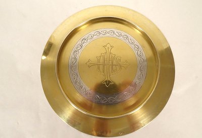 Chalice Paten Silver Vermeillé Minerve Maison Evellin Rennes Crucifixion XXth century