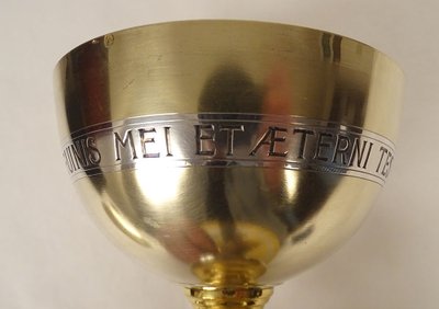 Chalice Paten Silver Vermeillé Minerve Maison Evellin Rennes Crucifixion XXth century