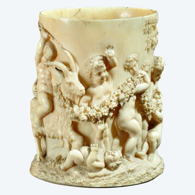 Carved ivory bowl decorated with putti in homage to Bacchus 17th century
