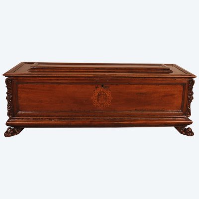 Coffre Cassone ou de mariage de la renaissance Italienne En Noyer -16° Siècle Avec Blason