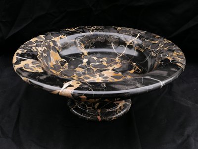 Large Tazza cup in portor marble