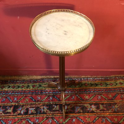 Tavolo con piedistallo, XIX secolo