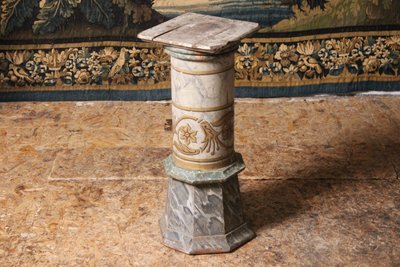 Bemalte Holzsäule, 19. Jahrhundert