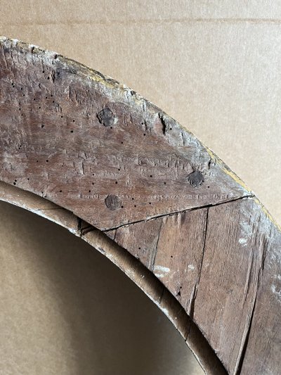18th century oval frame in gilded wood