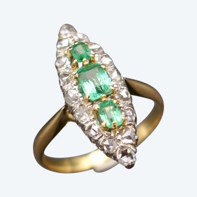 Marquise Ring Smaragde Und Diamanten im Rosenschliff, Gold Und Platin.