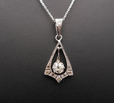 Art-Deco-Anhänger Diamant 0,53 ct Gold Und Platin, Goldkette.