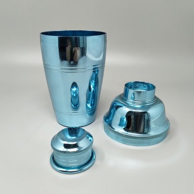 1960s Gorgeous Light Blue Cocktail Shaker by Lumium in Pure Aluminum. Fabriqué en Angleterre