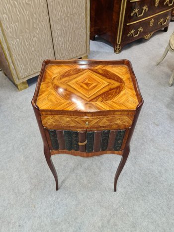 Comodino / Sauteuse in intarsio e pelle, XIX secolo