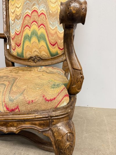 Antique Genoa Louis XIV armchair, late 17th century, Italy 108x47x50 cm, solid walnut