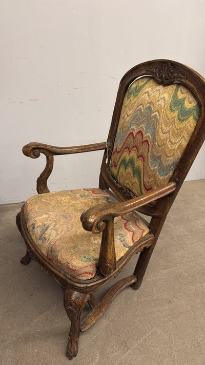 Antique Genoa Louis XIV armchair, late 17th century, Italy 108x47x50 cm, solid walnut