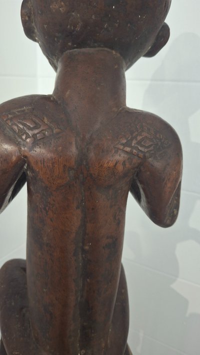 STATUE BEEMBE